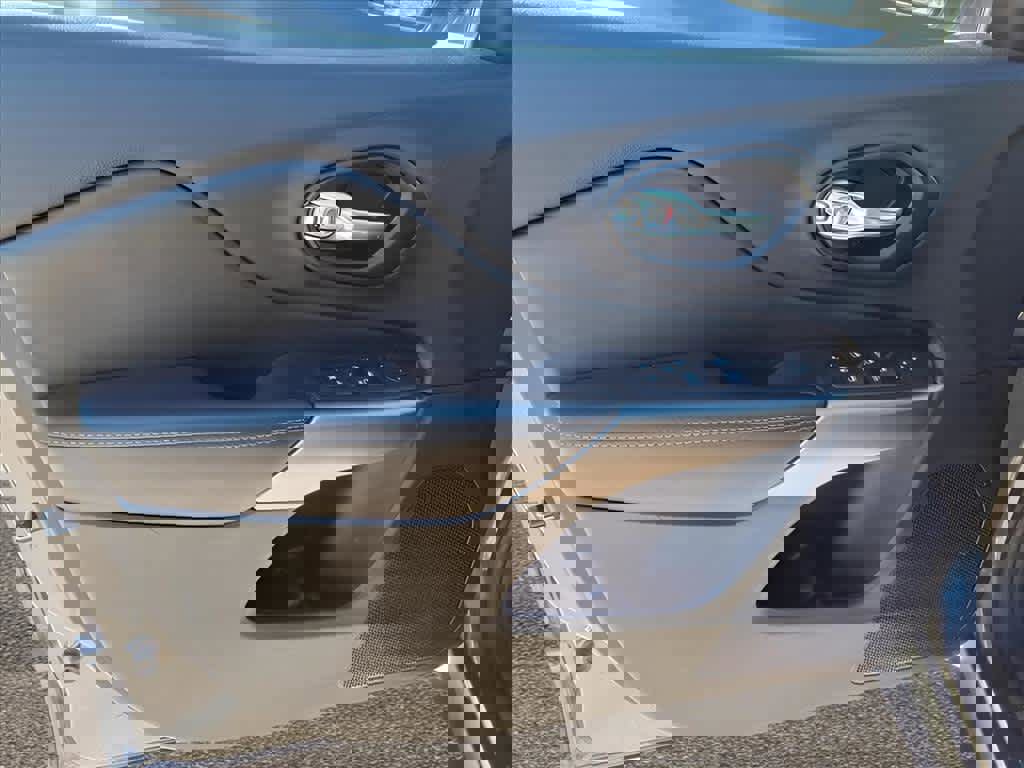 Used 2022 Jeep Cherokee Latitude Lux image 13