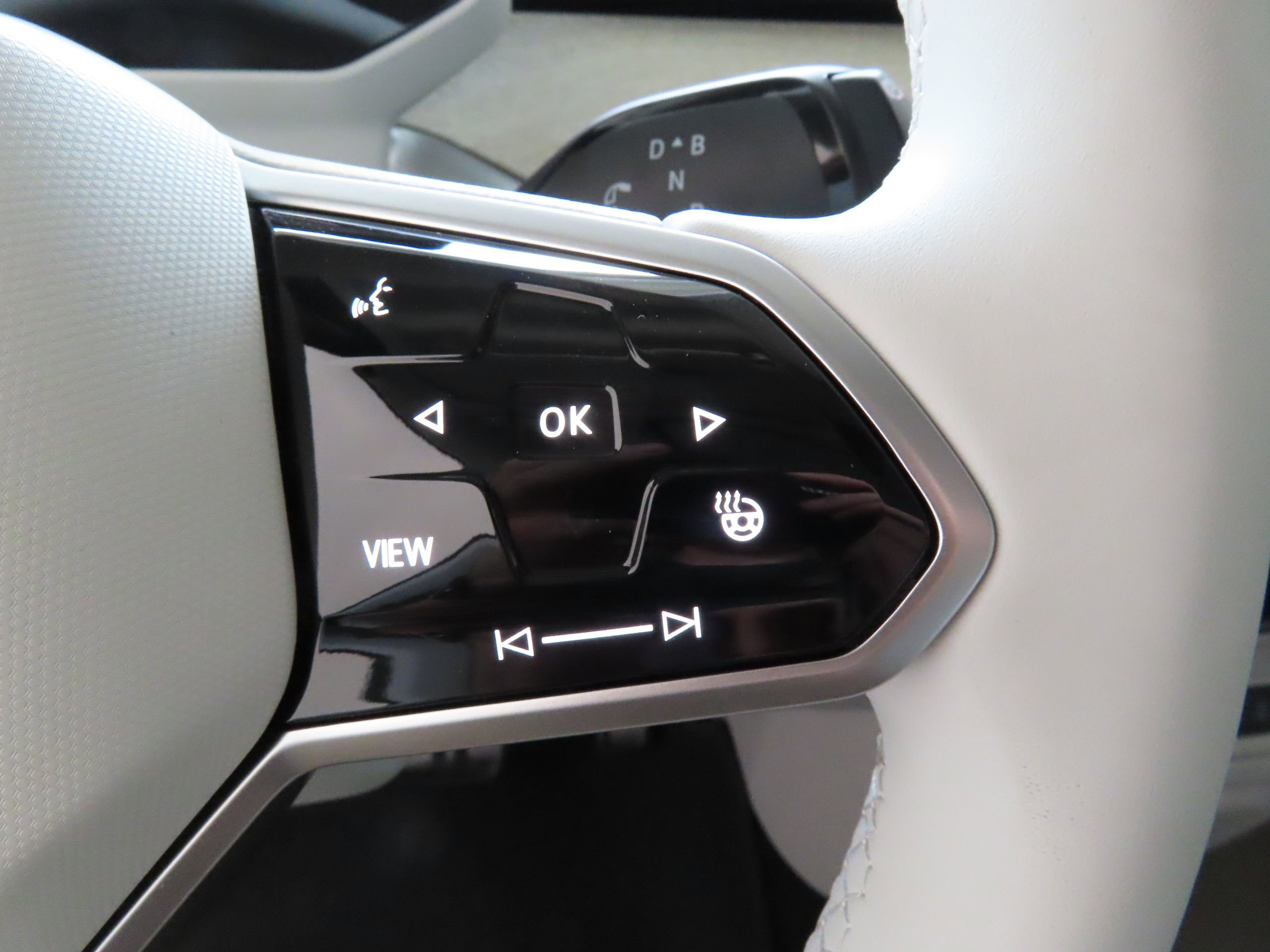 New 2025 Volkswagen ID. Buzz 1st Edition image 15