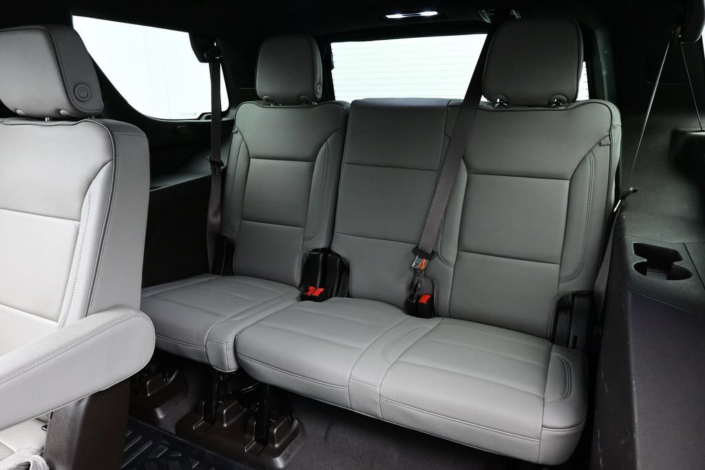 Used 2023 GMC Yukon SLT w/ SLT Luxury Package RWD image 15