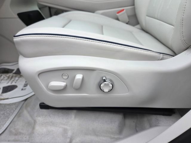 New 2026 Buick Enclave Avenir w/ Super Cruise Package AWD/4WD image 18
