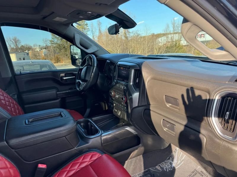 Used 2020 Chevrolet Silverado 2500 LTZ w/ LTZ Premium Package image 12