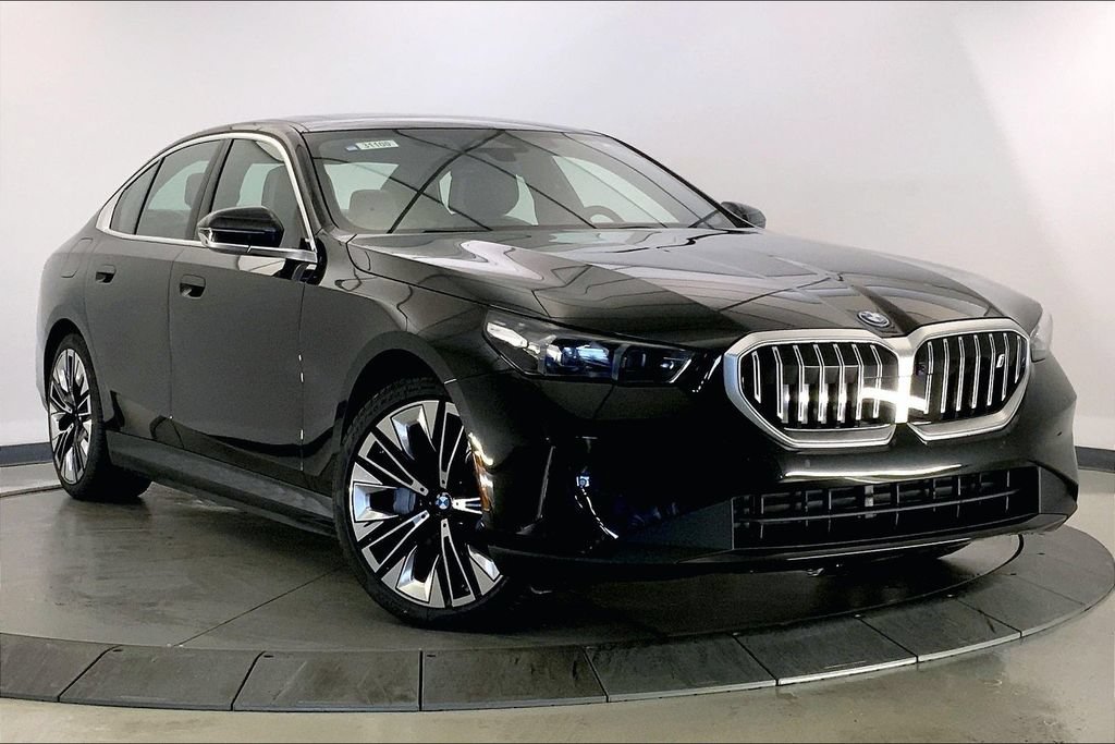 New 2026 BMW i5 eDrive40 w/ Premium Package AWD/4WD image 1