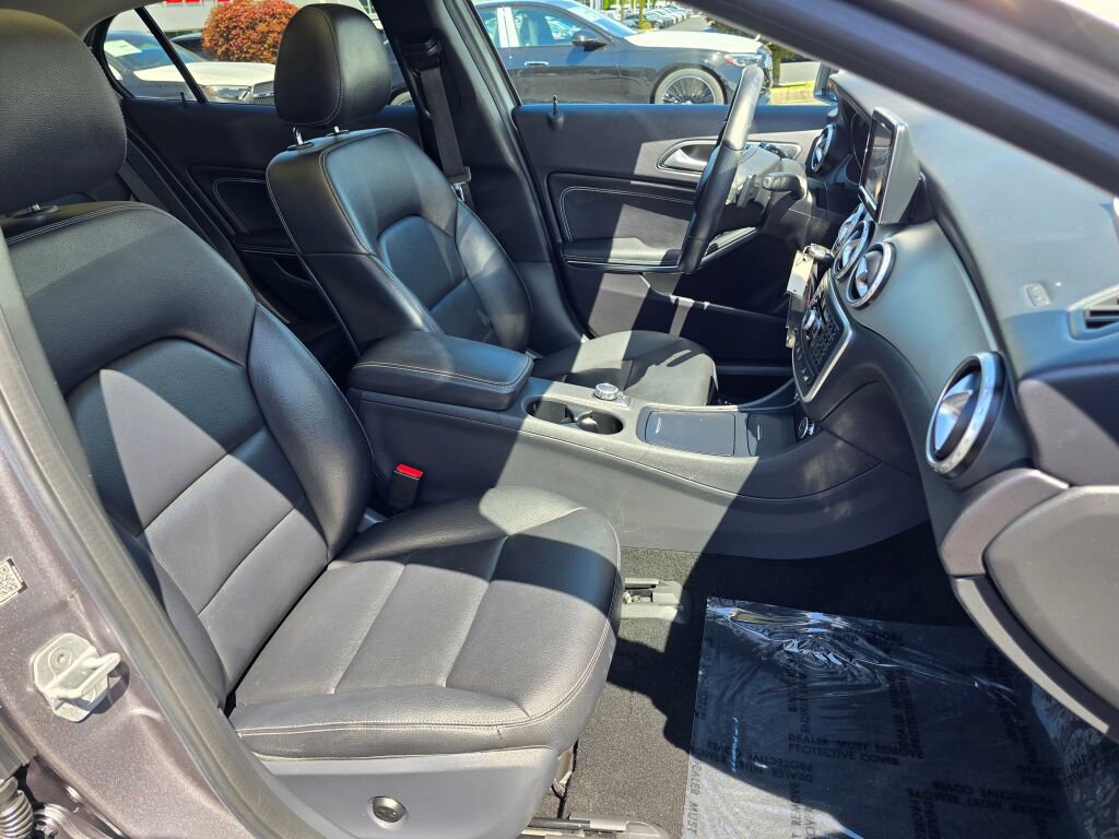 Used 2015 Mercedes-Benz GLA 250 4MATIC image 26