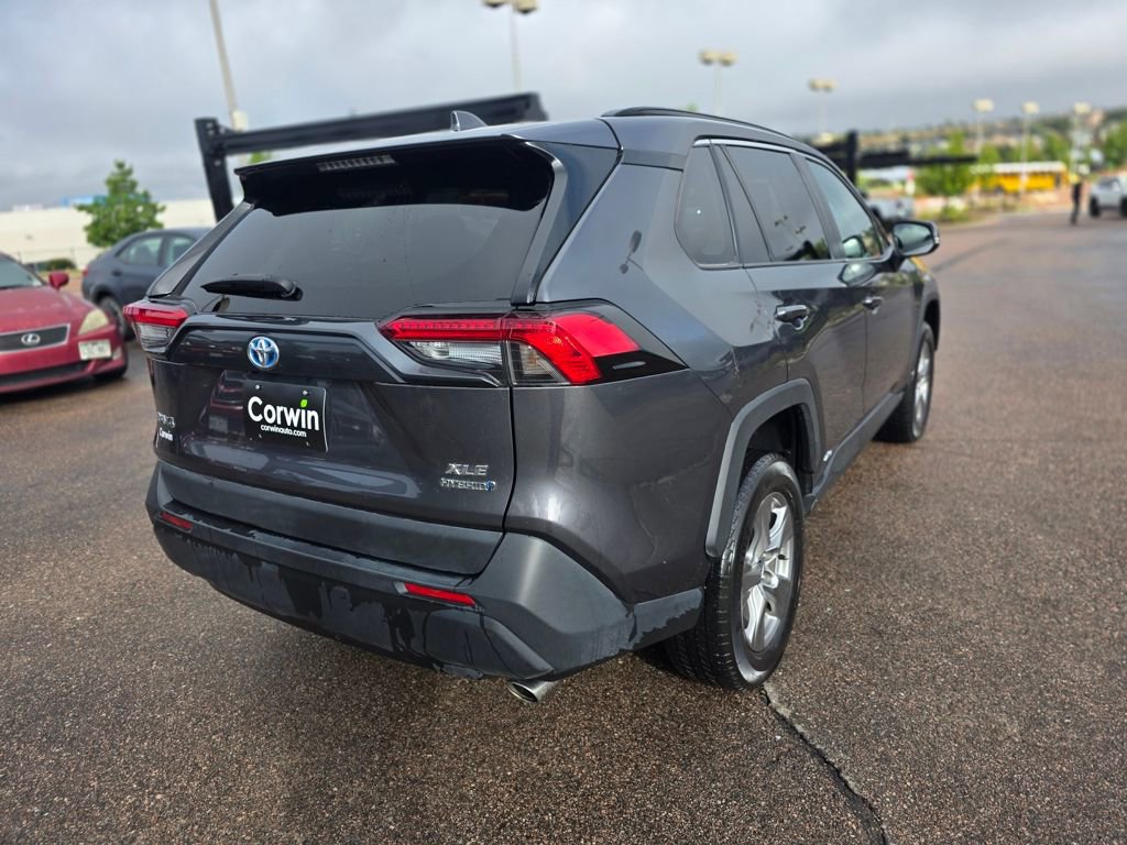 Used 2024 Toyota RAV4 XLE image 10