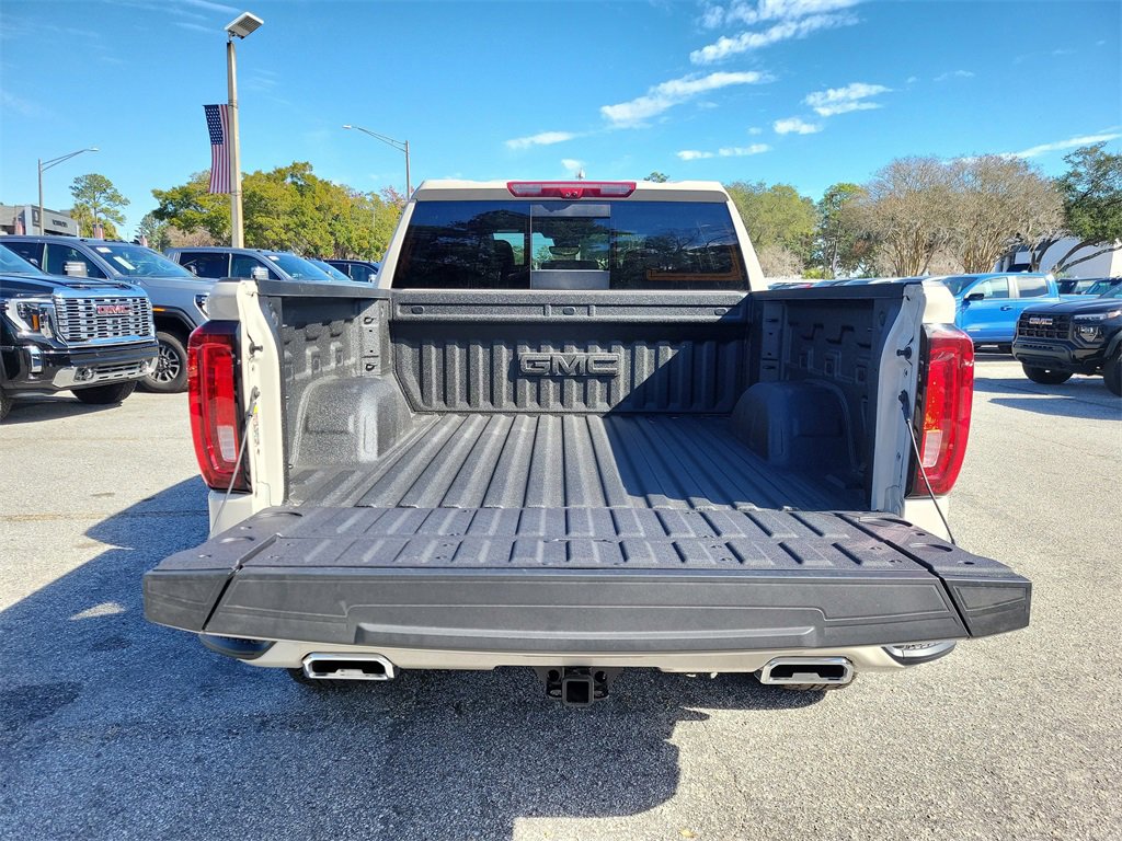 New 2026 GMC Sierra 1500 AT4 w/ AT4 Premium Package image 11