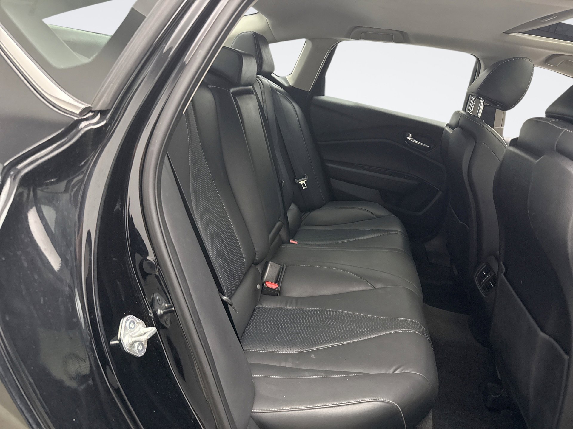 Used 2023 Acura TLX w/ Technology Package image 19
