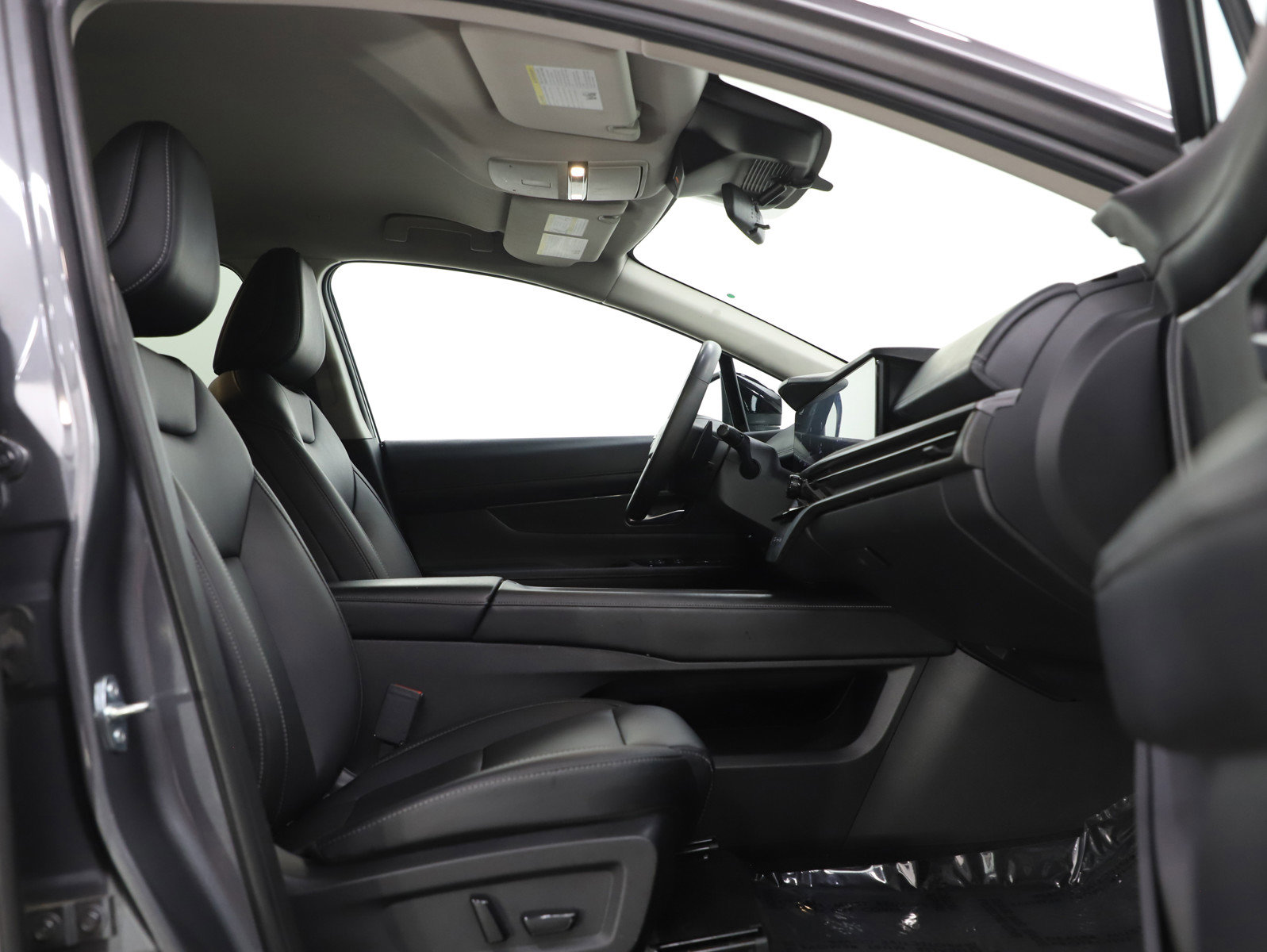 Used 2025 Nissan Murano SV AWD/4WD image 11