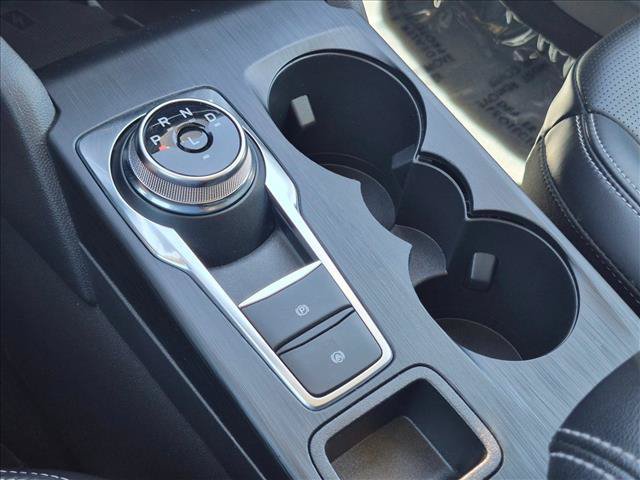 Used 2025 Ford Escape Platinum AWD/4WD image 12