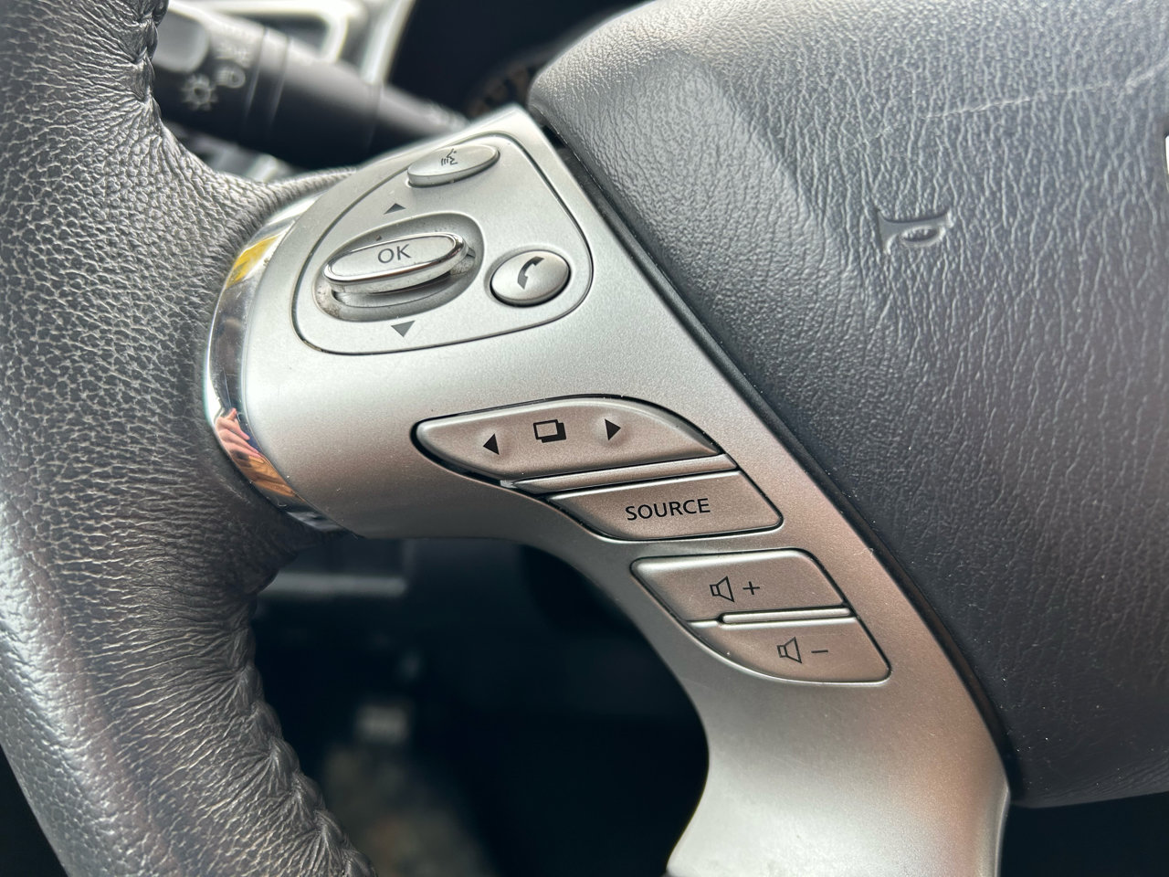 Used 2017 Nissan Murano Platinum image 18