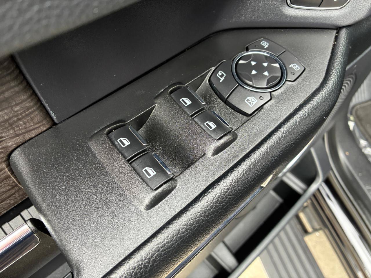 Used 2019 Ford Expedition Limited w/ Special Edition Package RWD image 11