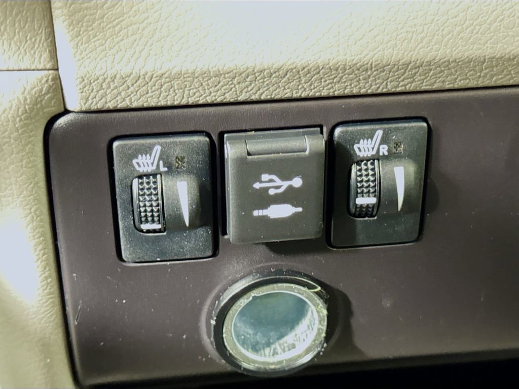 Used 2019 Toyota Sienna XLE image 18