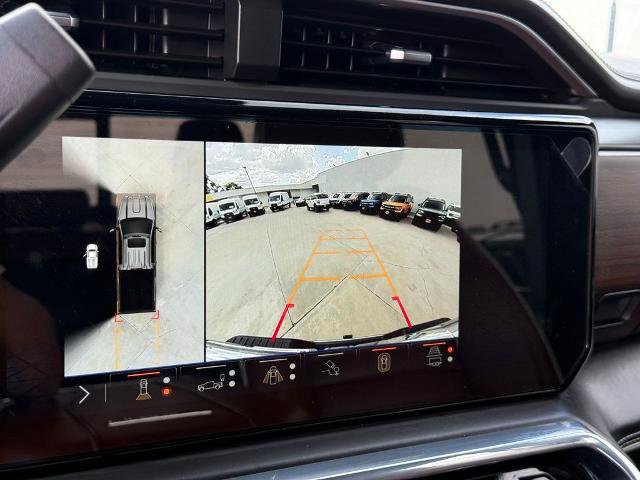 Used 2024 GMC Sierra 2500 Denali Ultimate image 9