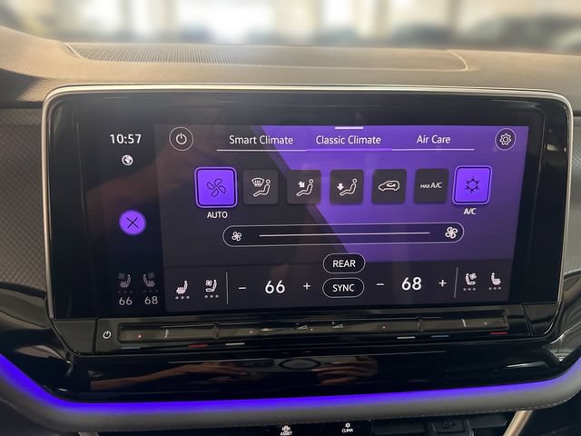 Certified 2025 Volkswagen Atlas Peak Edition SE AWD/4WD image 18