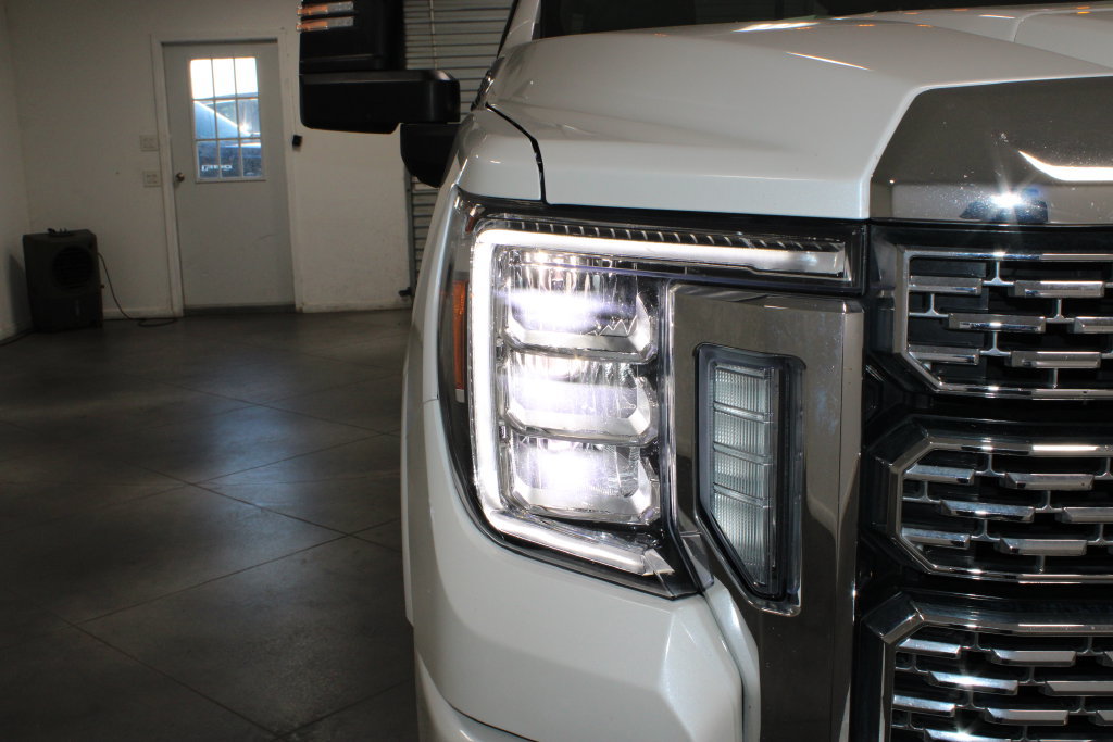 Used 2022 GMC Sierra 2500 Denali w/ Denali Ultimate Package AWD/4WD image 14