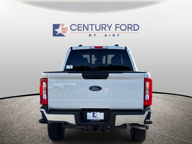 New 2026 Ford F250 XLT w/ FX4 Off-Road Package AWD/4WD image 3