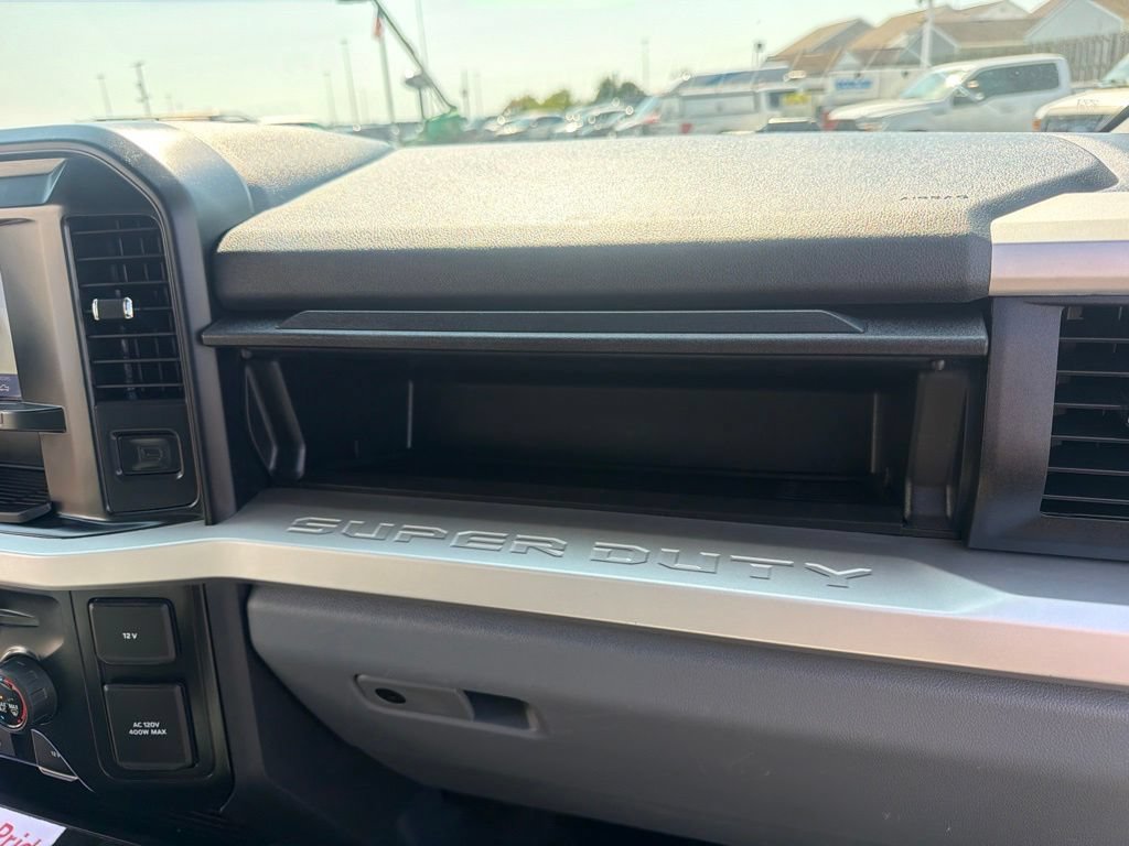 Used 2025 Ford F250 XLT AWD/4WD image 41