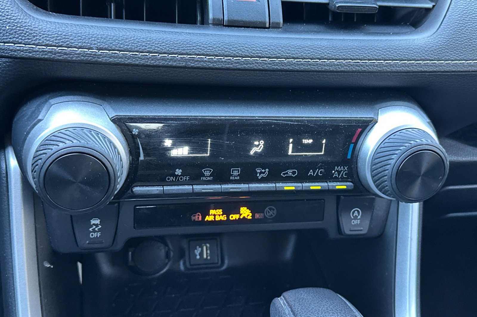 Used 2023 Toyota RAV4 LE image 20