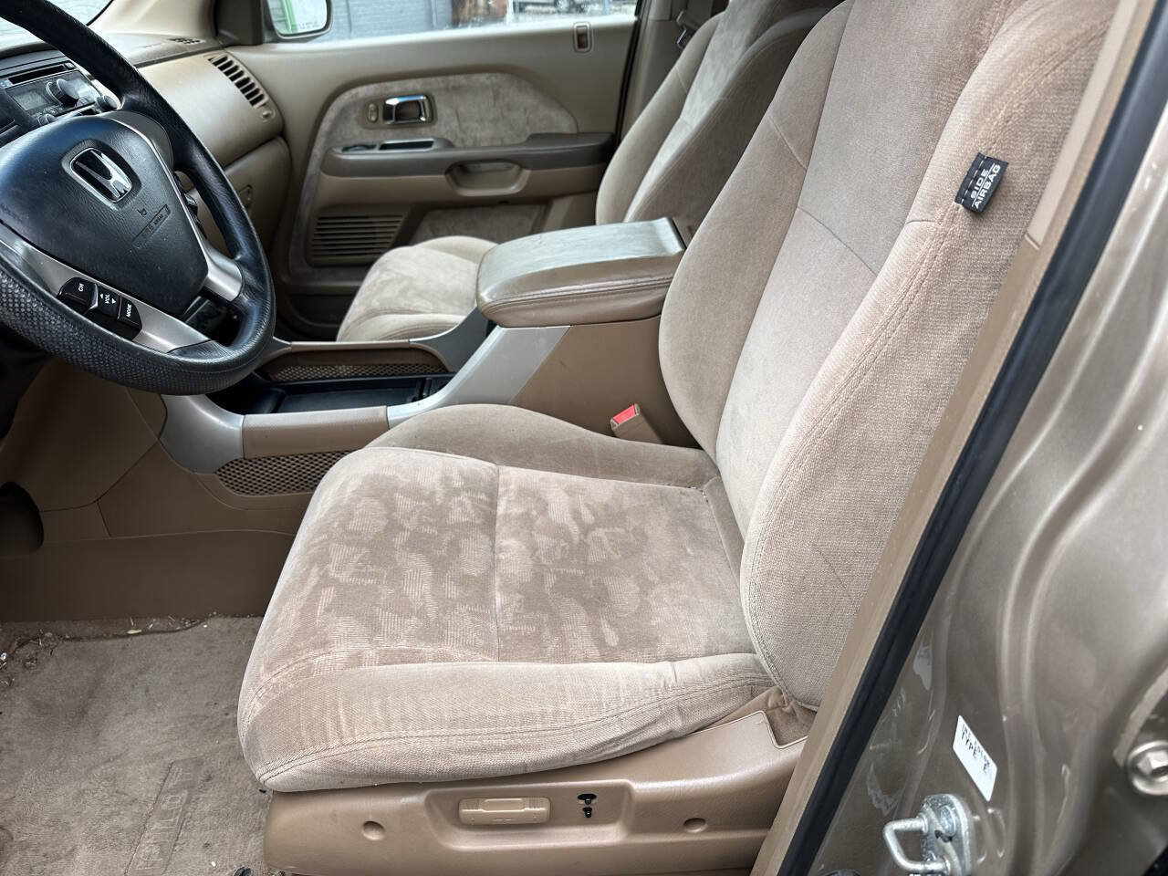 Used 2004 Honda Pilot EX image 17