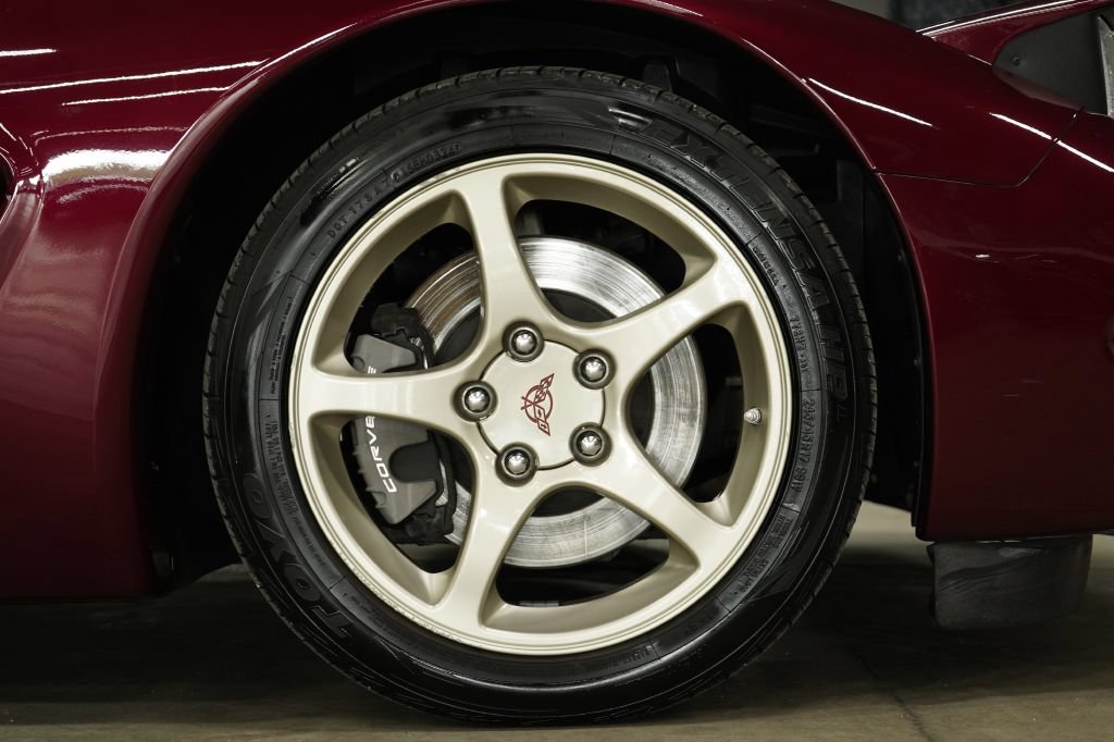 Used 2003 Chevrolet Corvette Convertible w/ Preferred Equipment Group1 RWD image 35