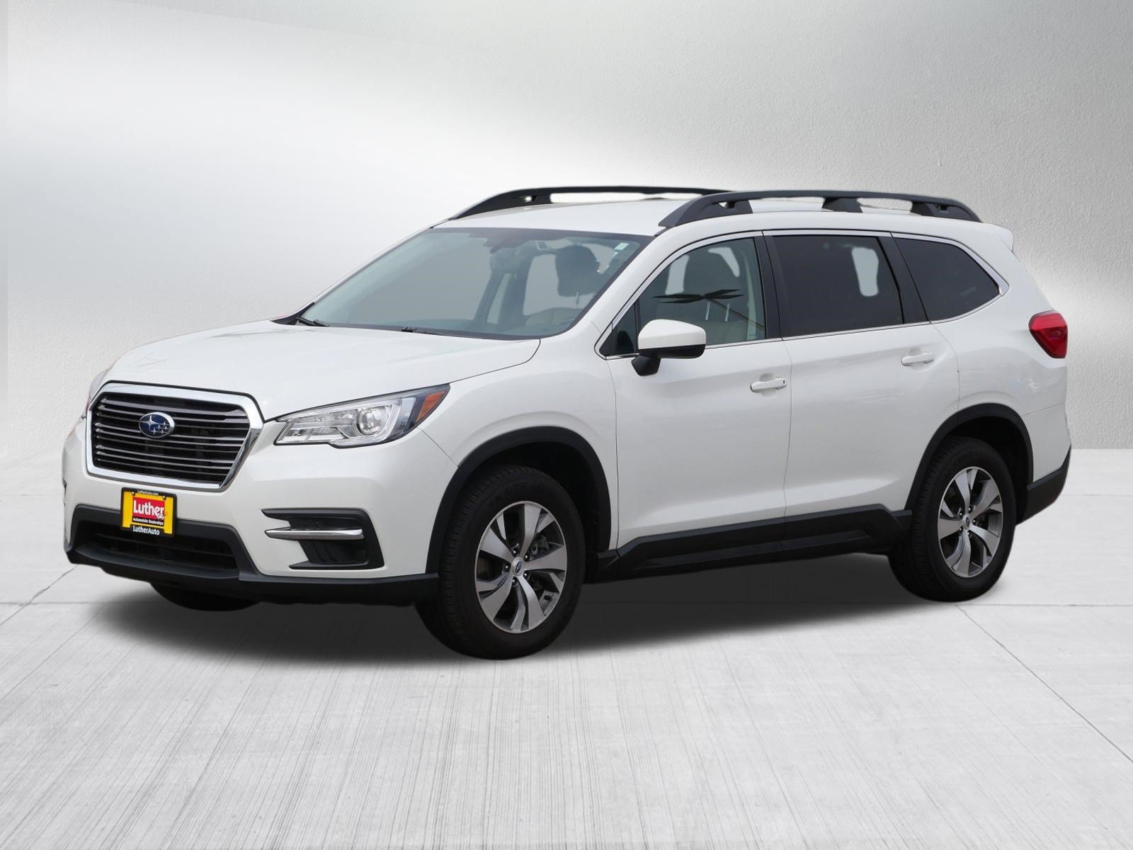 Used 2022 Subaru Ascent Premium w/ Convenience Package AWD/4WD image 3