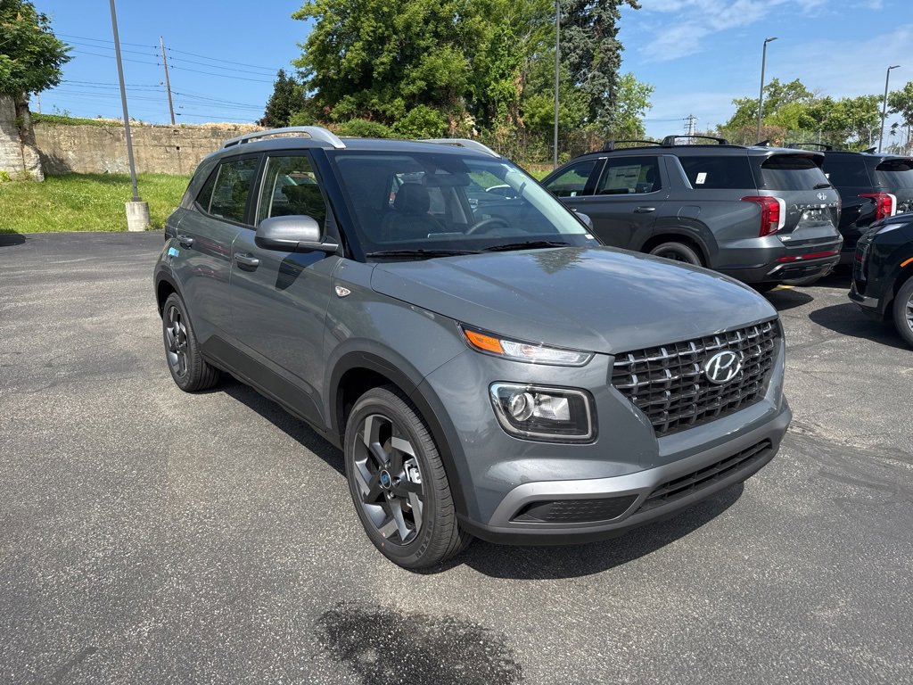 New 2025 Hyundai Venue SEL image 1