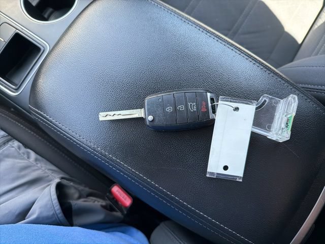 Used 2016 Kia Sorento AWD image 21