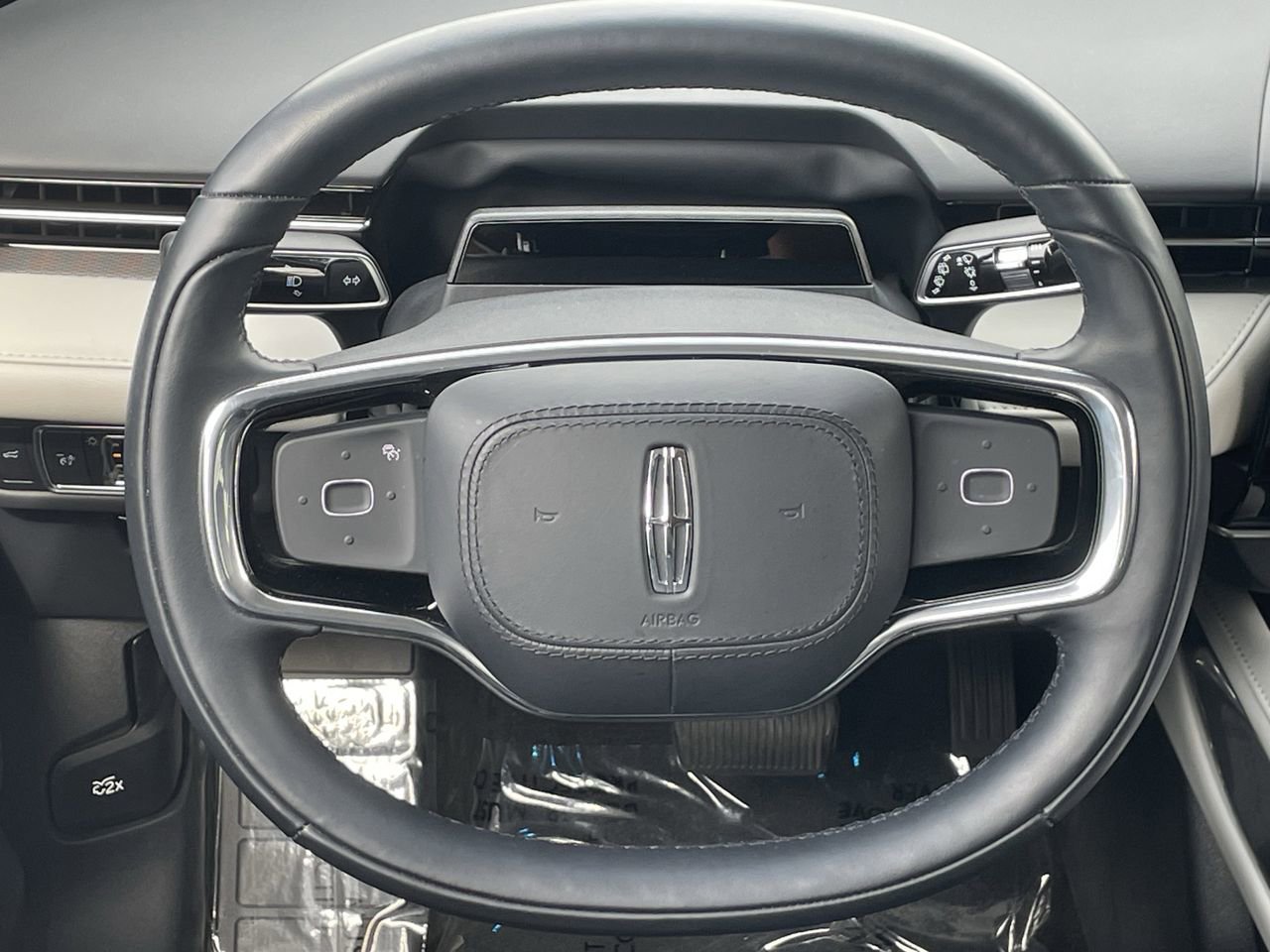 Certified 2024 Lincoln Nautilus Premier image 20