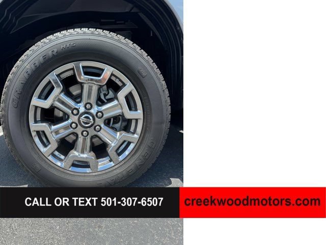 Used 2019 Nissan Titan SL w/ Chrome Package AWD/4WD image 18