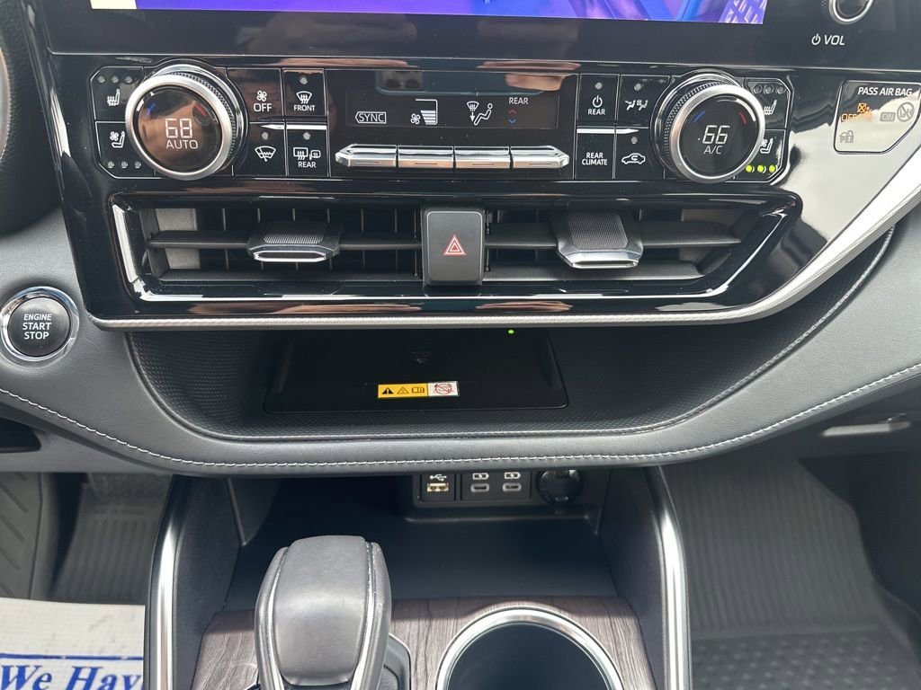 Used 2023 Toyota Highlander Platinum image 23