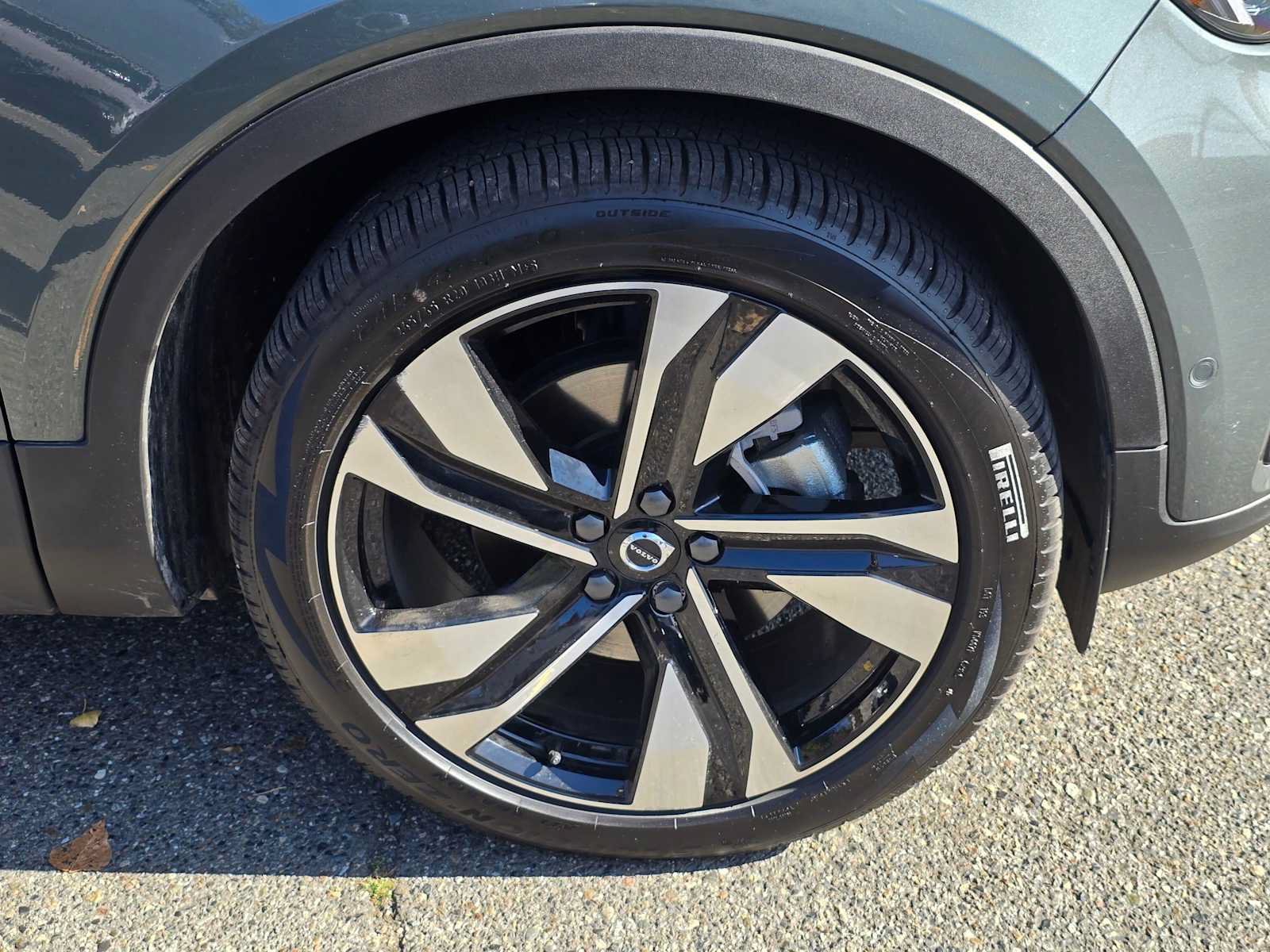 Used 2026 Volvo XC40 B5 Ultra w/ Protection Package Premier AWD/4WD image 9
