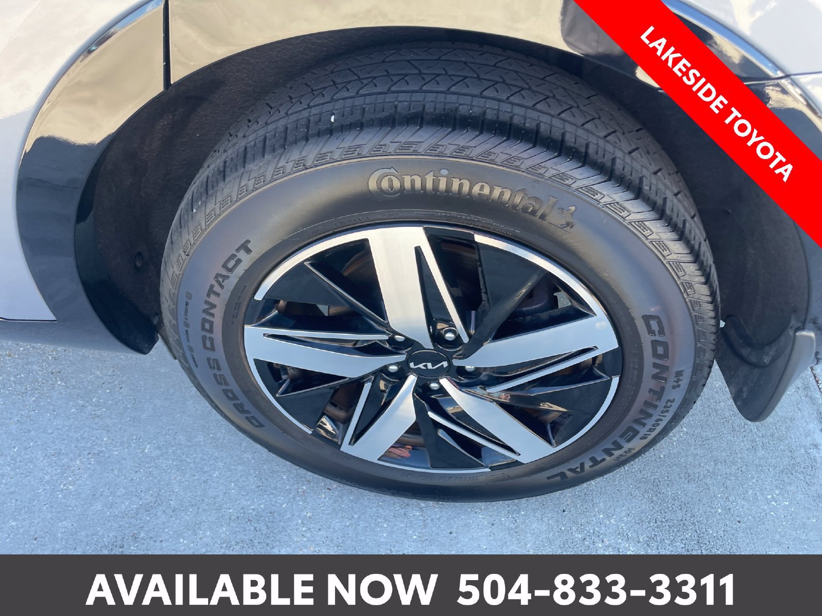 Used 2023 Kia Sorento S FWD image 12