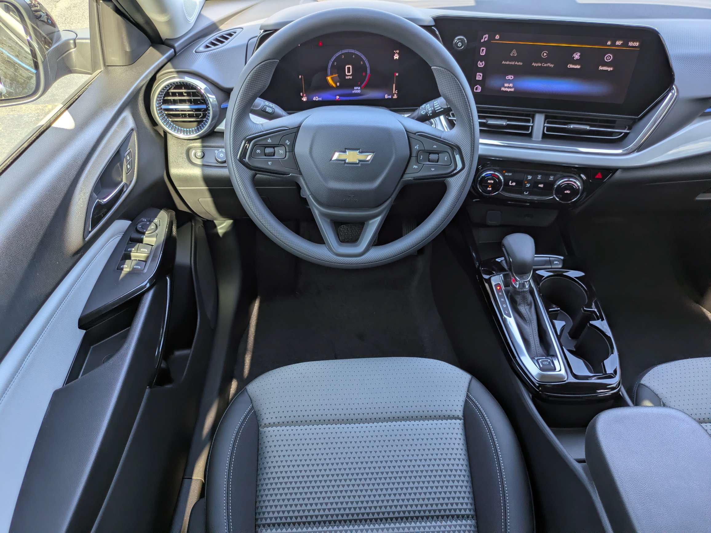 New 2026 Chevrolet Trax LT FWD image 4