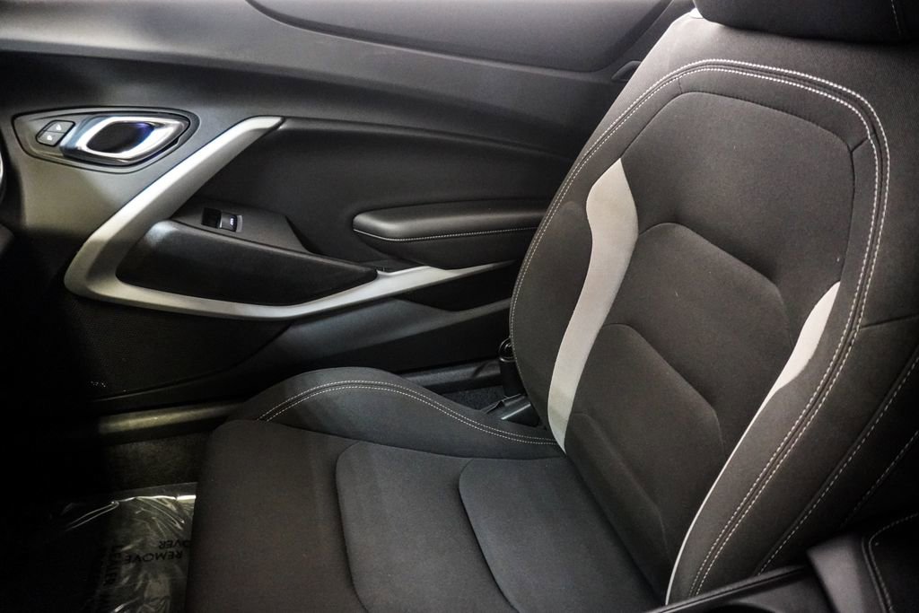 Used 2019 Chevrolet Camaro LT w/ RS Package image 27