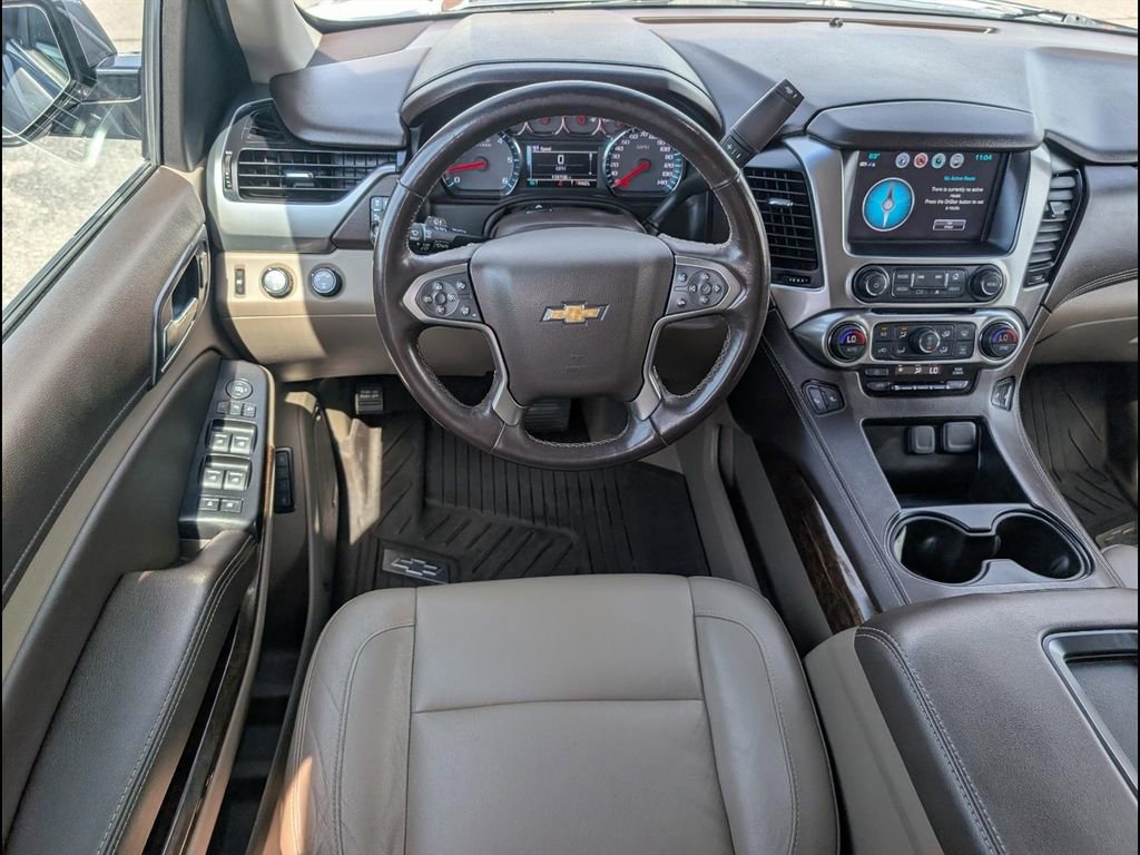 Used 2019 Chevrolet Tahoe LT w/ Luxury Package AWD/4WD image 11