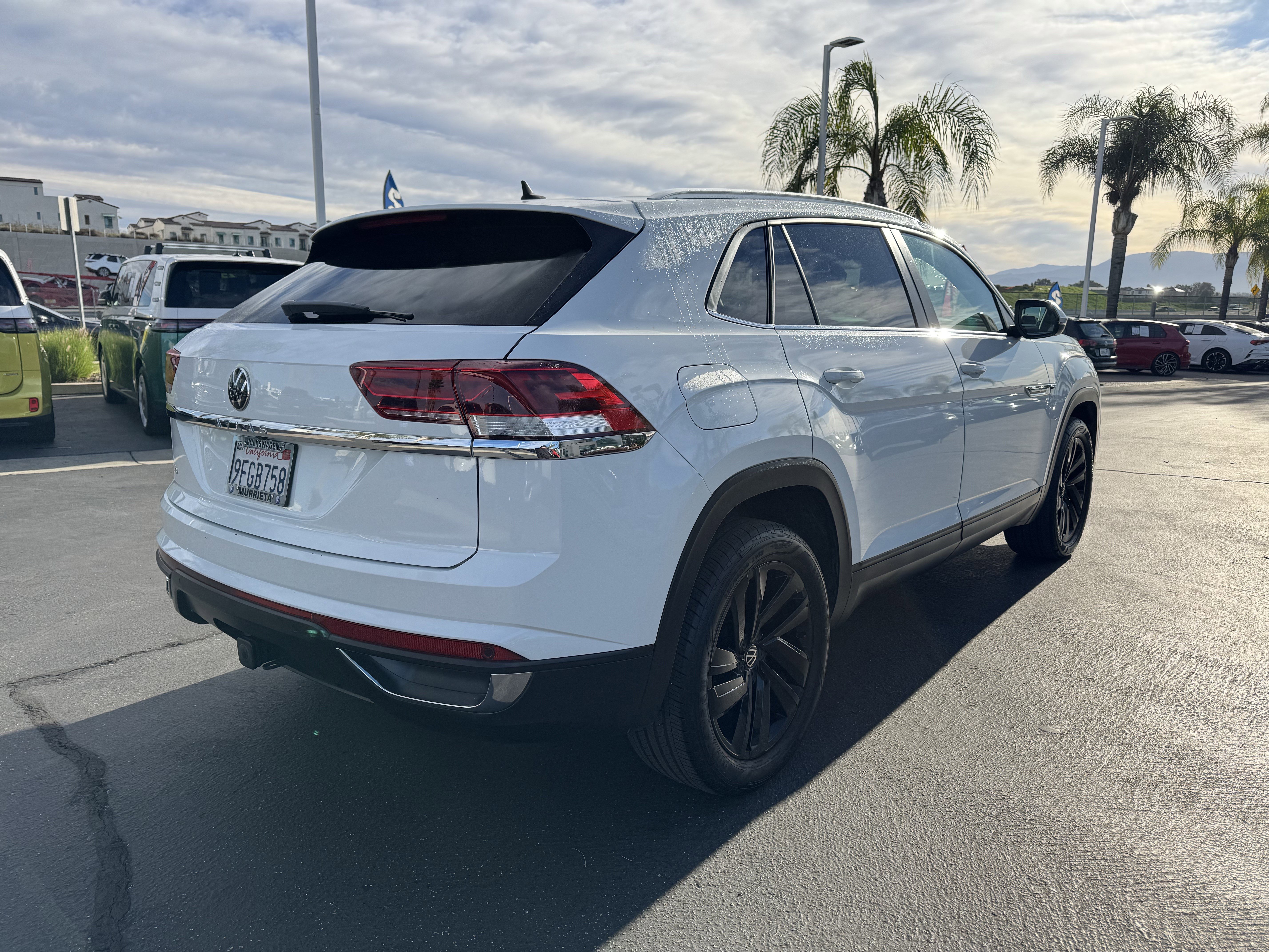 Certified 2023 Volkswagen Atlas Cross Sport SE w/ Black Wheel Package image 8