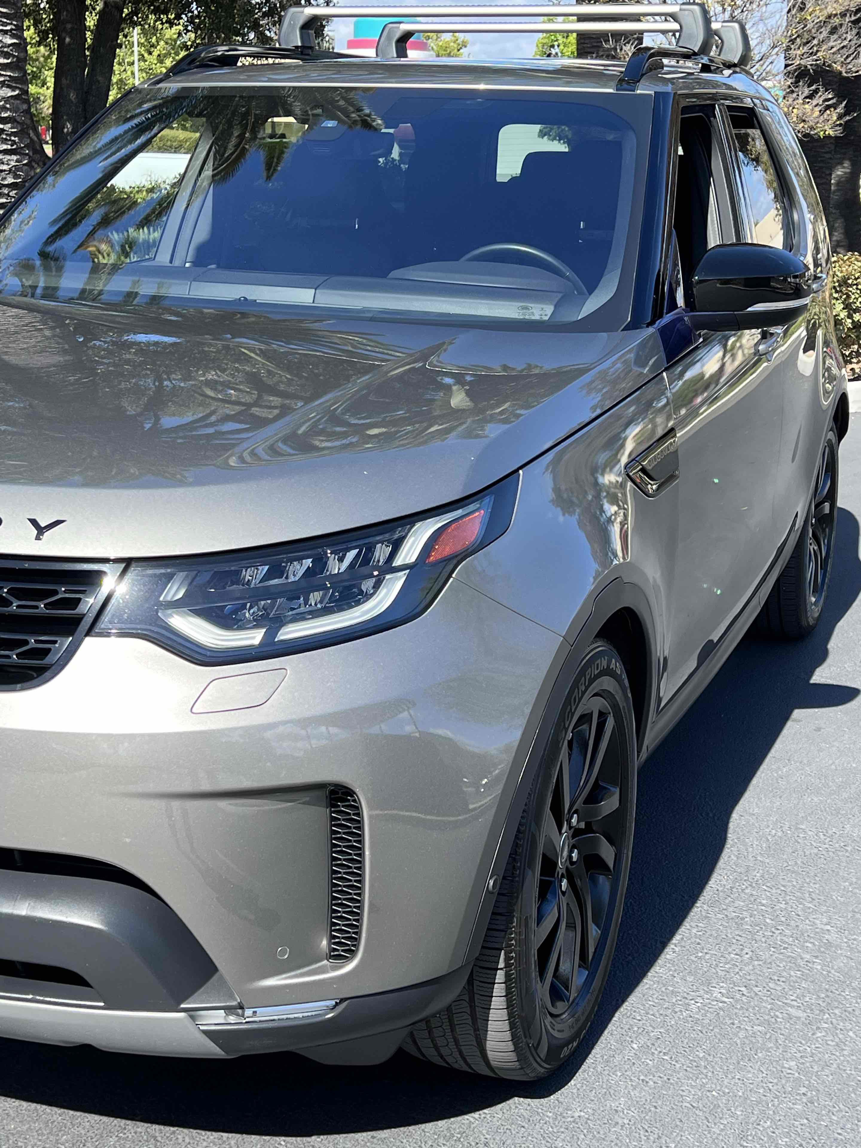 Used 2018 Land Rover Discovery HSE AWD/4WD image 64