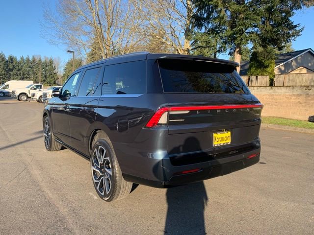 New 2026 Lincoln Navigator Reserve image 3