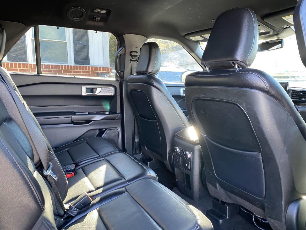 Used 2020 Ford Explorer Limited RWD image 45