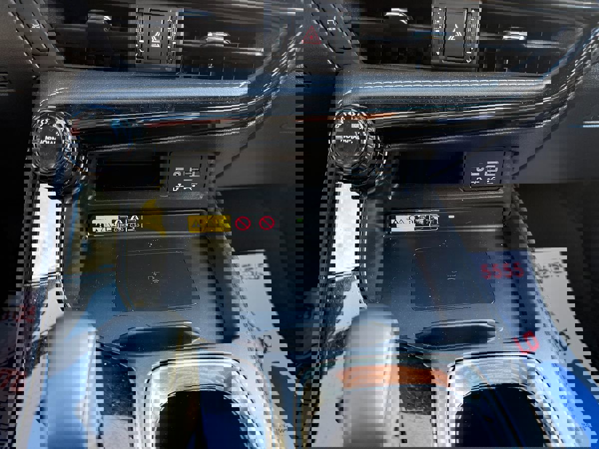 Used 2024 Lexus NX 350h AWD w/ Vision Package image 37