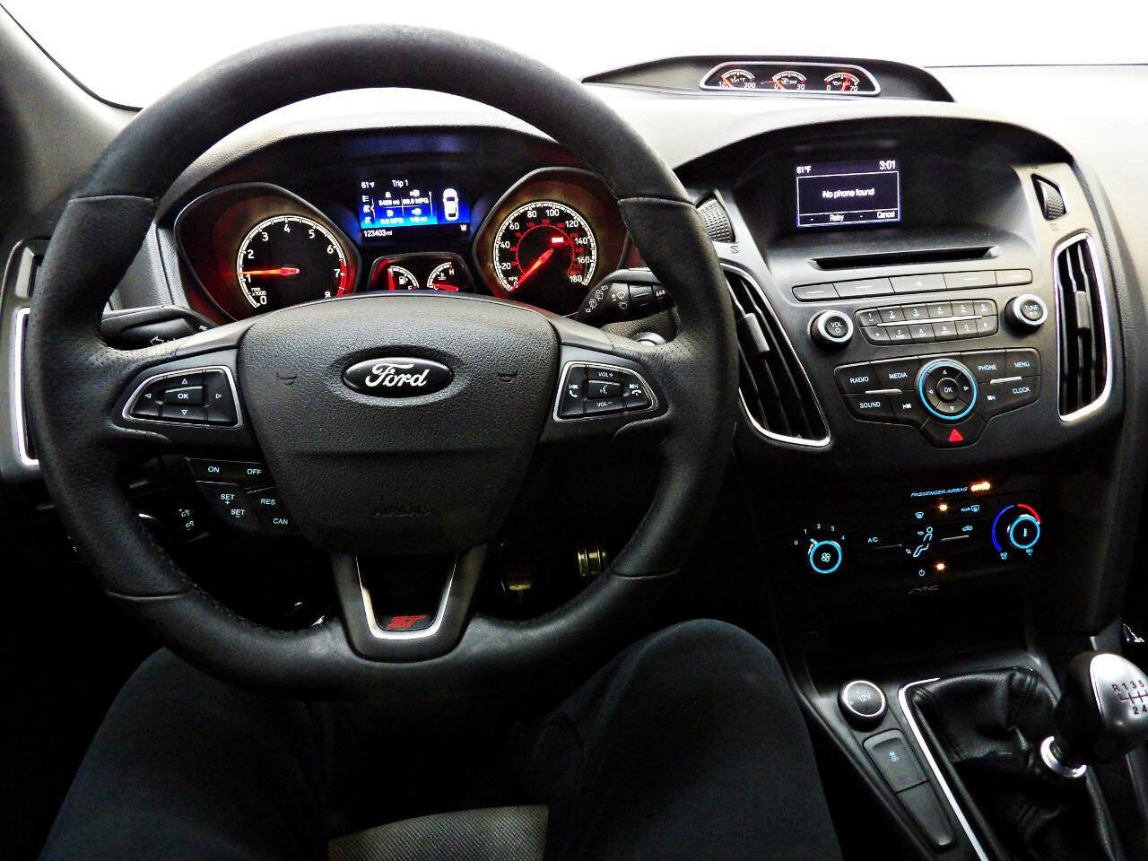 Used 2016 Ford Focus ST image 17
