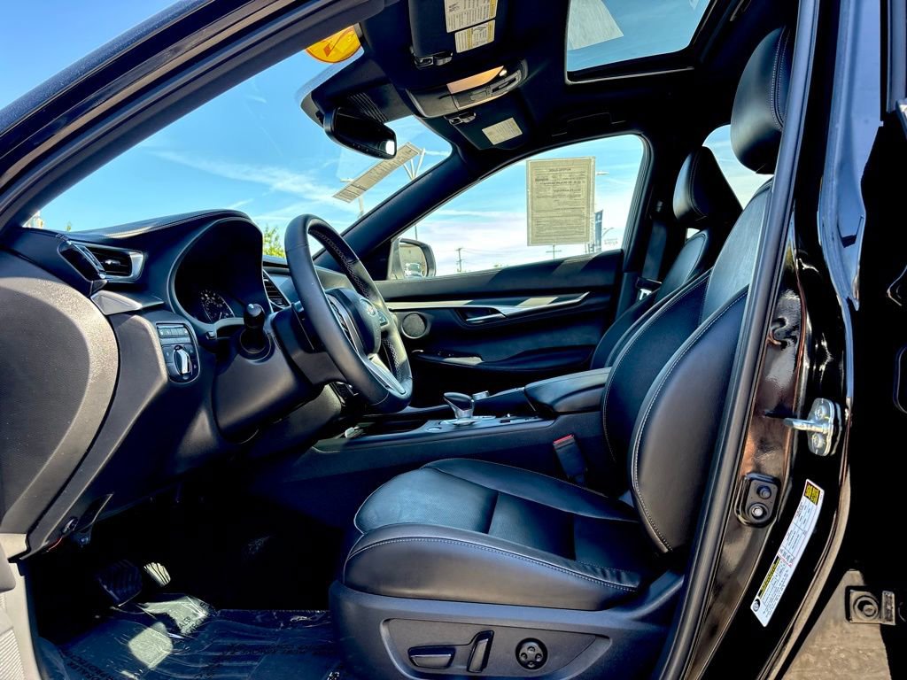 Used 2023 INFINITI QX55 Luxe w/ Cargo Package image 10