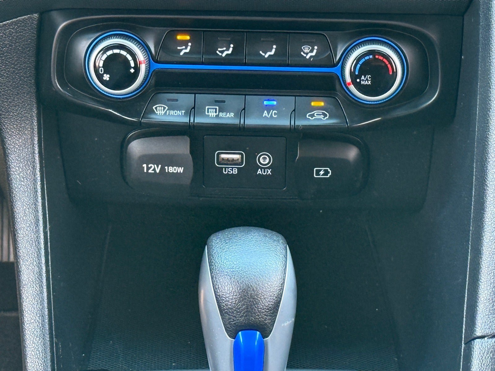 Used 2019 Hyundai Veloster 2.0 FWD image 26
