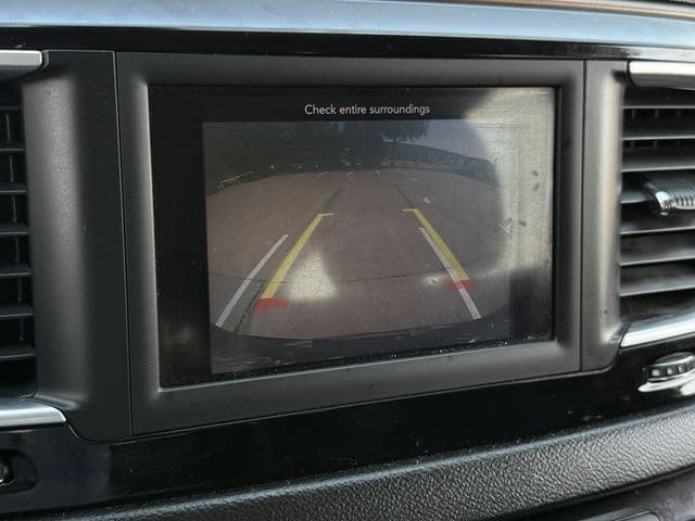 Used 2020 Chrysler Voyager Lxi FWD image 17