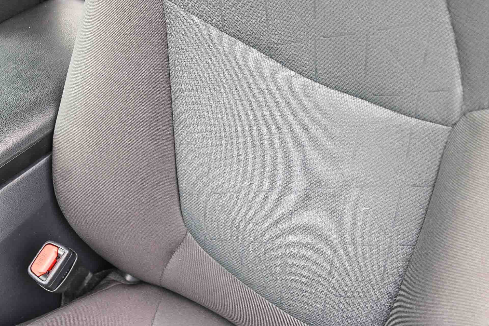 Used 2025 Toyota RAV4 XLE image 23