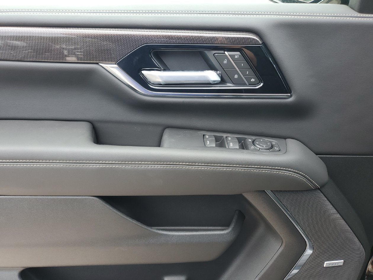 New 2027 GMC Yukon Elevation w/ Elevation Preferred Package RWD image 17