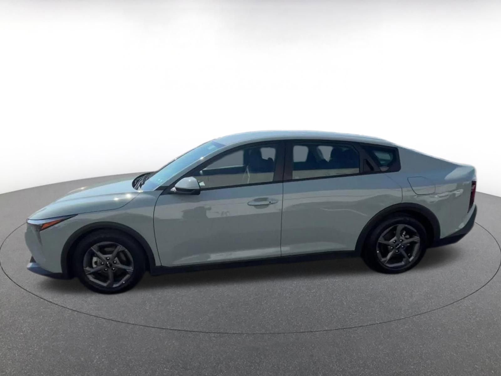 Used 2025 Kia K4 FWD image 10