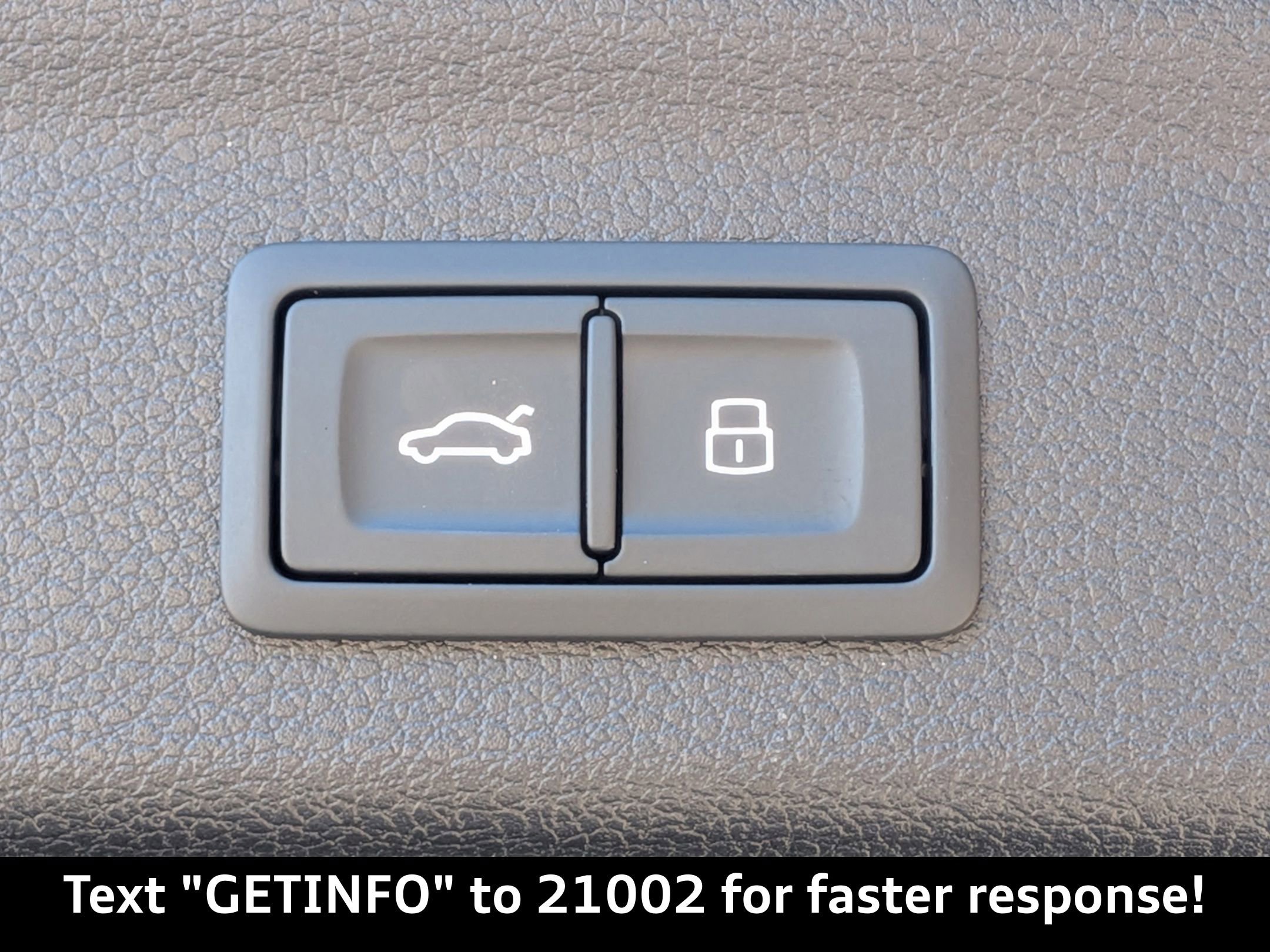 Used 2025 Audi Q3 2.0T Premium w/ Convenience Package image 17