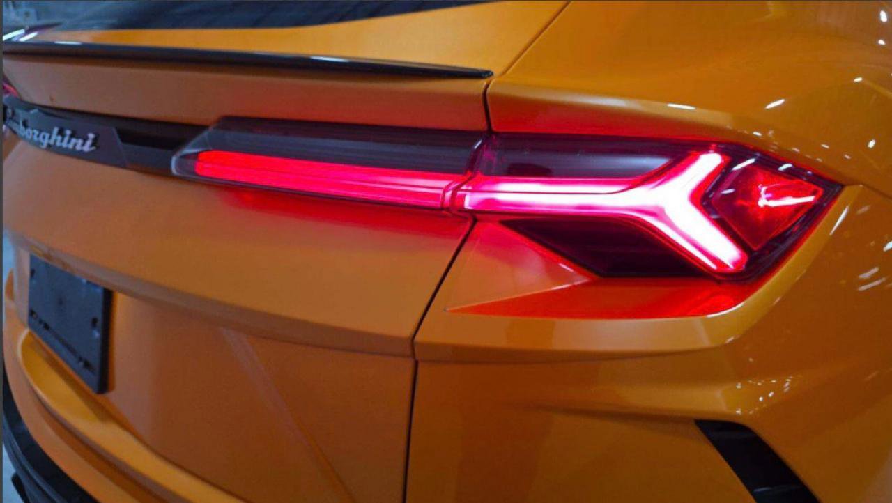 Used 2022 Lamborghini Urus image 8