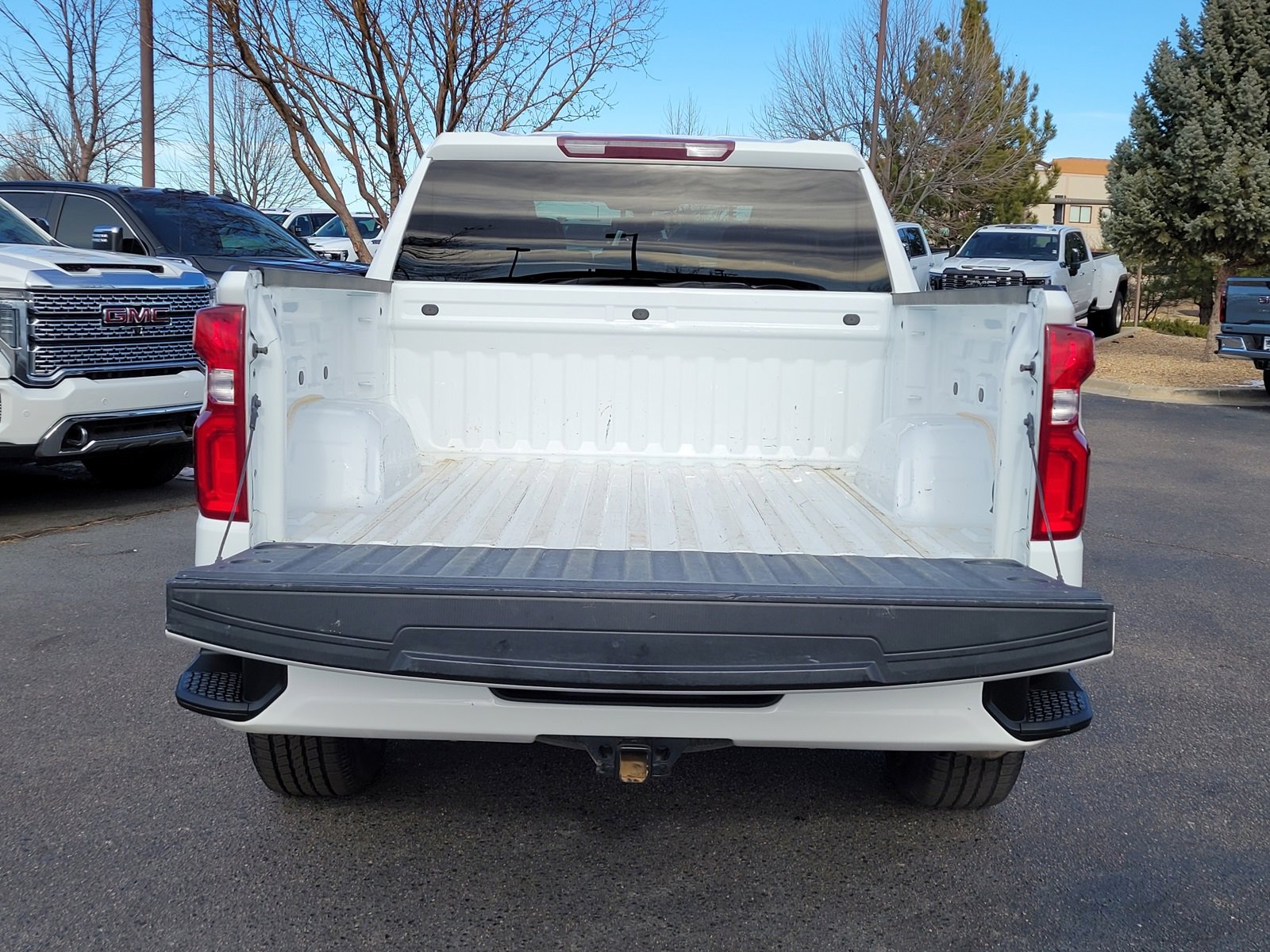 Used 2020 Chevrolet Silverado 1500 Custom w/ Custom Value Package image 12