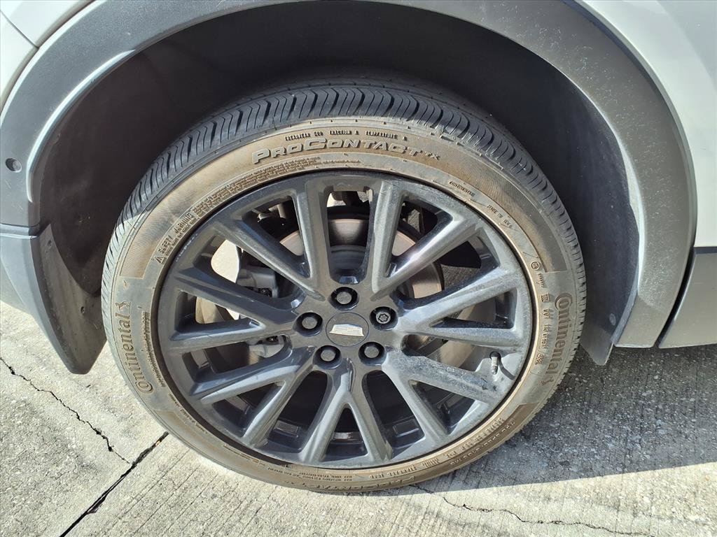 Used 2023 Cadillac XT4 Sport FWD image 7